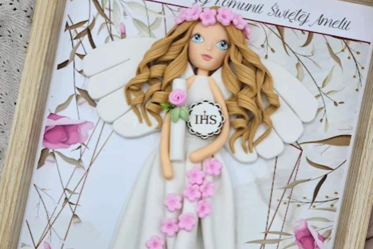 Recznie wykonane upominki, anioł jako pamiątka pierwszej komunii świętej