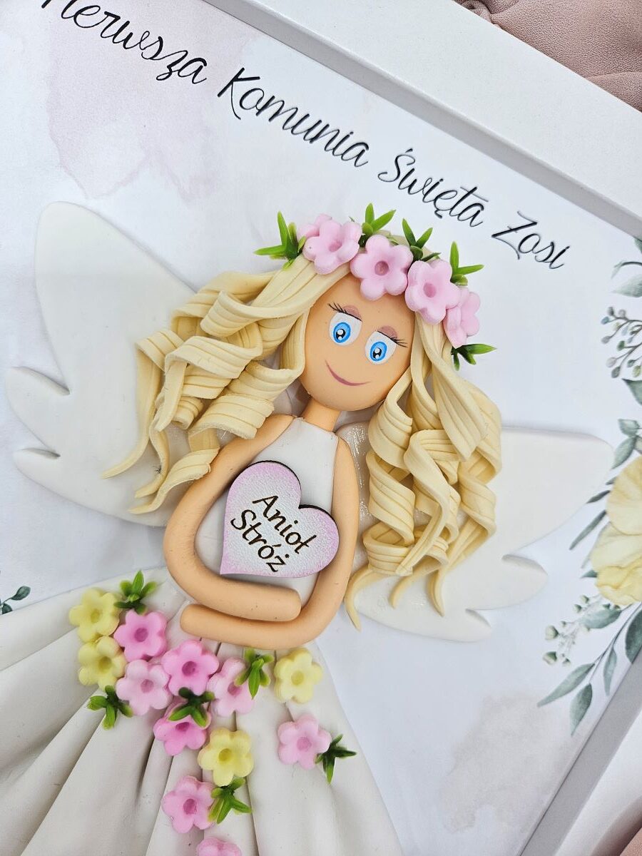 anioł-drobny-prezent-na-komunię-dla-dziewczynki-