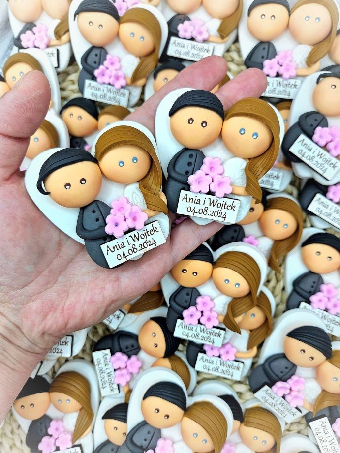 drobne-prezenty-dla-gosci-weselnych-slubne-piekne-magnesy
