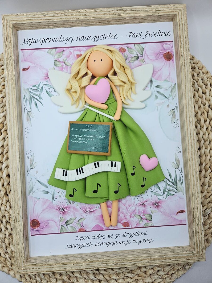 oryginalny-prezent-dla-nauczycielki-muzyki-dzień-nauczyciela
