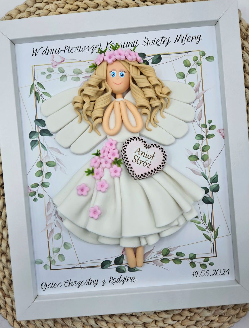 pamiątka-pierwszej-komunii-dla-dziewczynki-piękny-aniołek