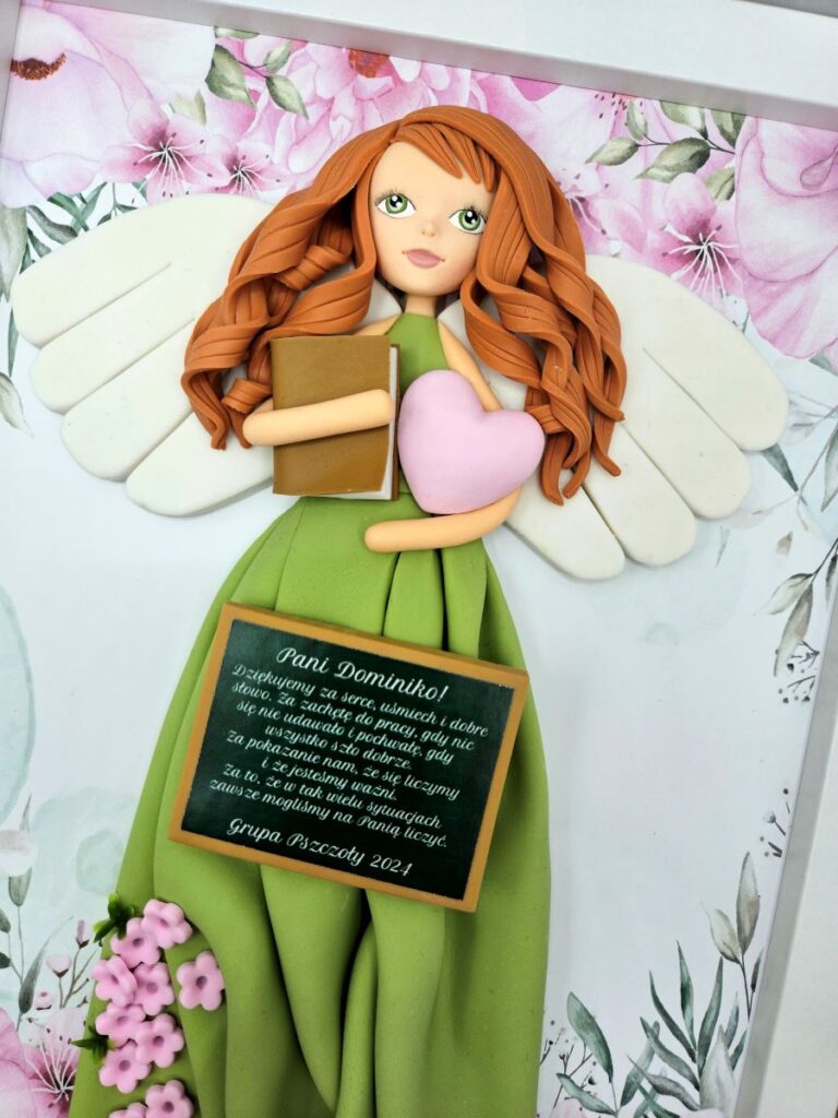 Oryginalny prezent dla przedszkolanki na zakończenie przedszkola, aniołek ręcznie robiony