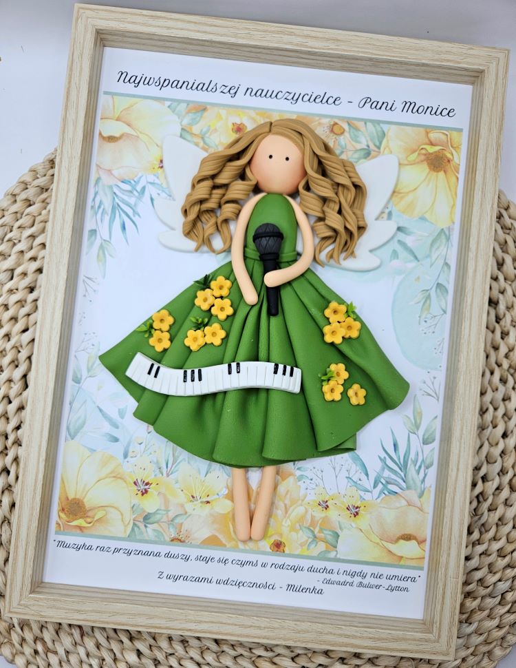 prezent-dla-nauczycielki-muzyki-nauka-śpiewu
