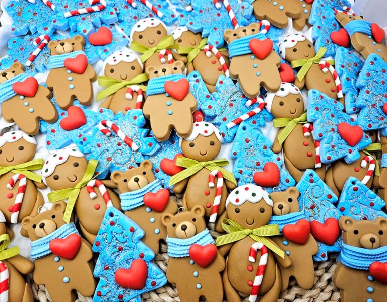 luksusowe-ozdoby-choinkowe-nowoczesne-recznie-wykonane-dekoracje-swiateczne