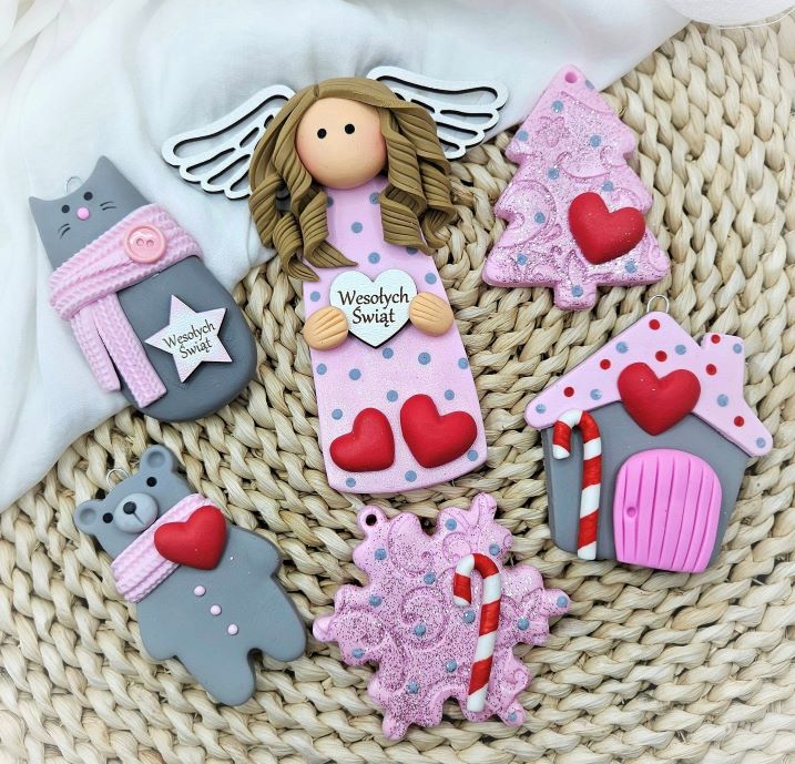 piekne-ozdoby-choinkowe-dla-dziewczynki-rozowe-dekoracje-recznie-robione