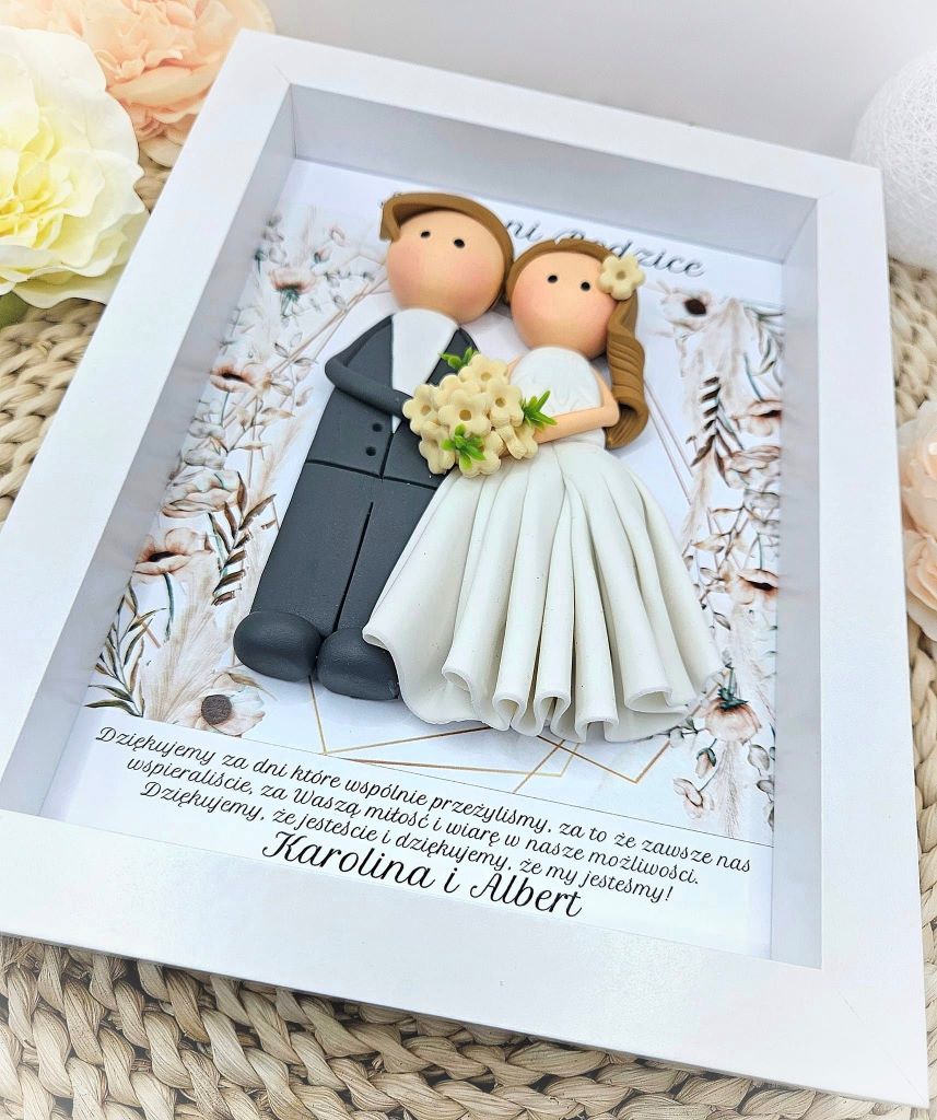 recznie-robione-figurki-slubne-na-prezent-podziekowanie-dla-rodzicow-świadków