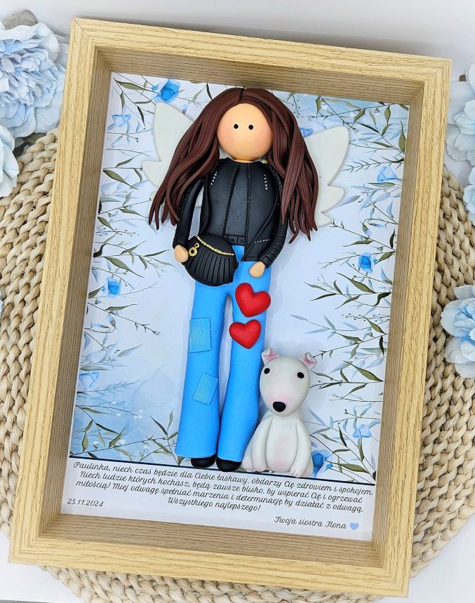 oryginalny-prezent-dla-przyjaciółki-personalizowana-figurka-artilka