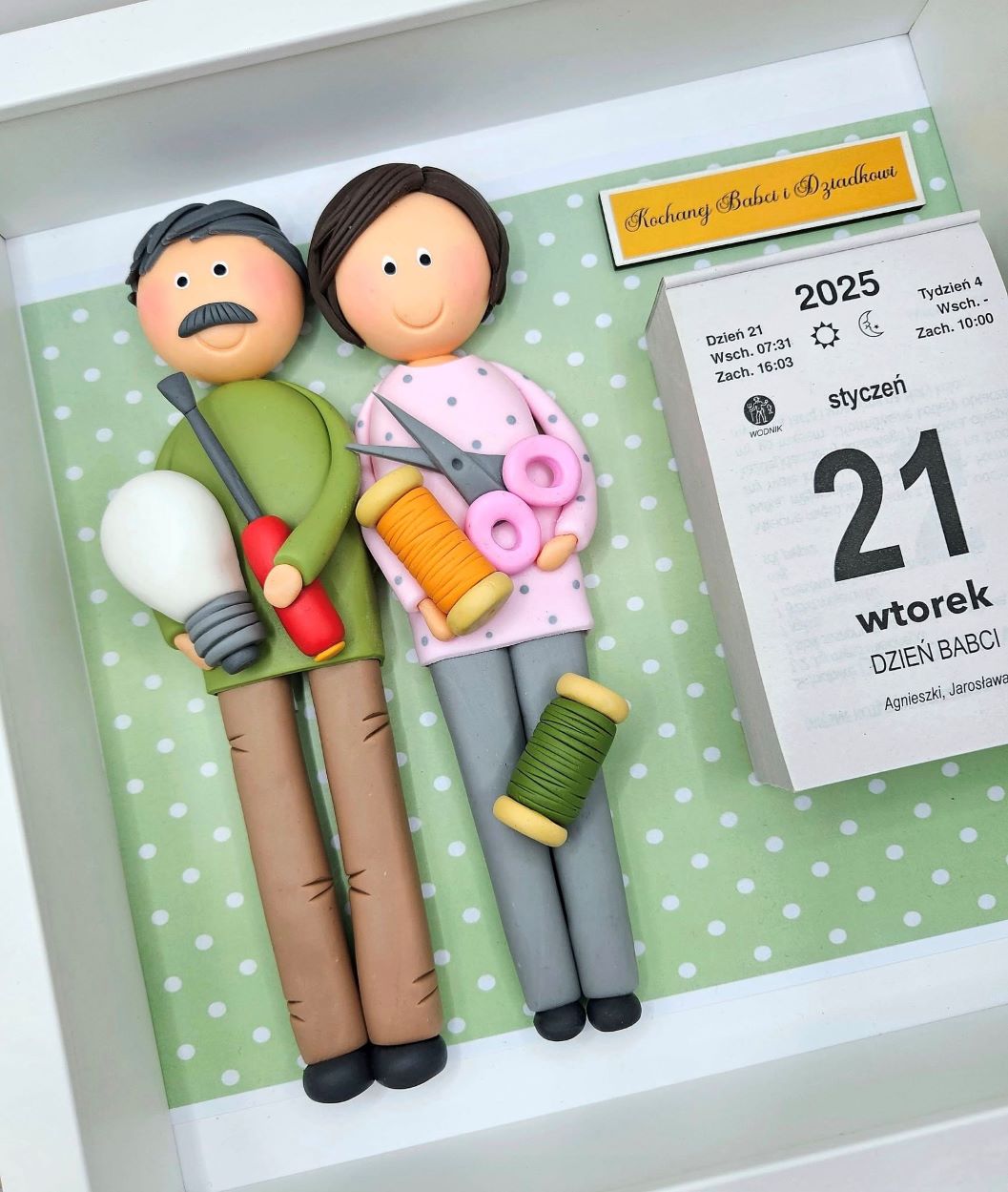 personalizowany-prezent-dla-dziadków-kalendarz-artilka