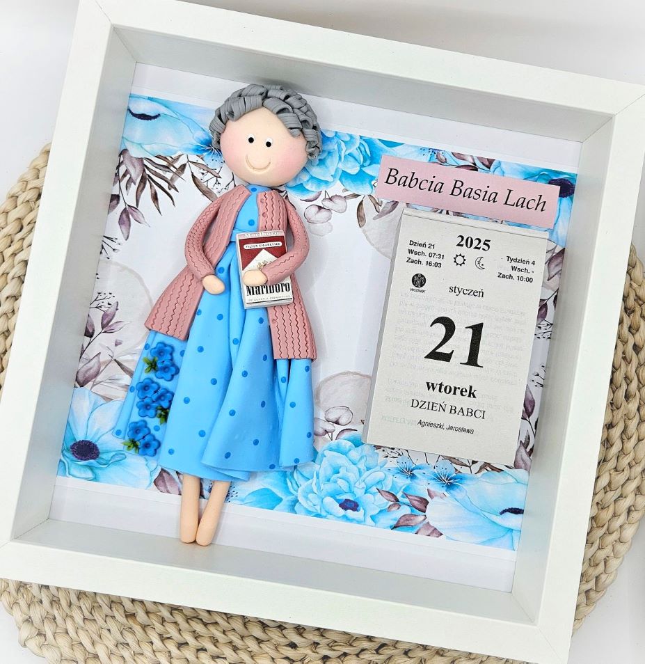 prezent-dla-babci-personalizowana-figurka-babcia-palaczka