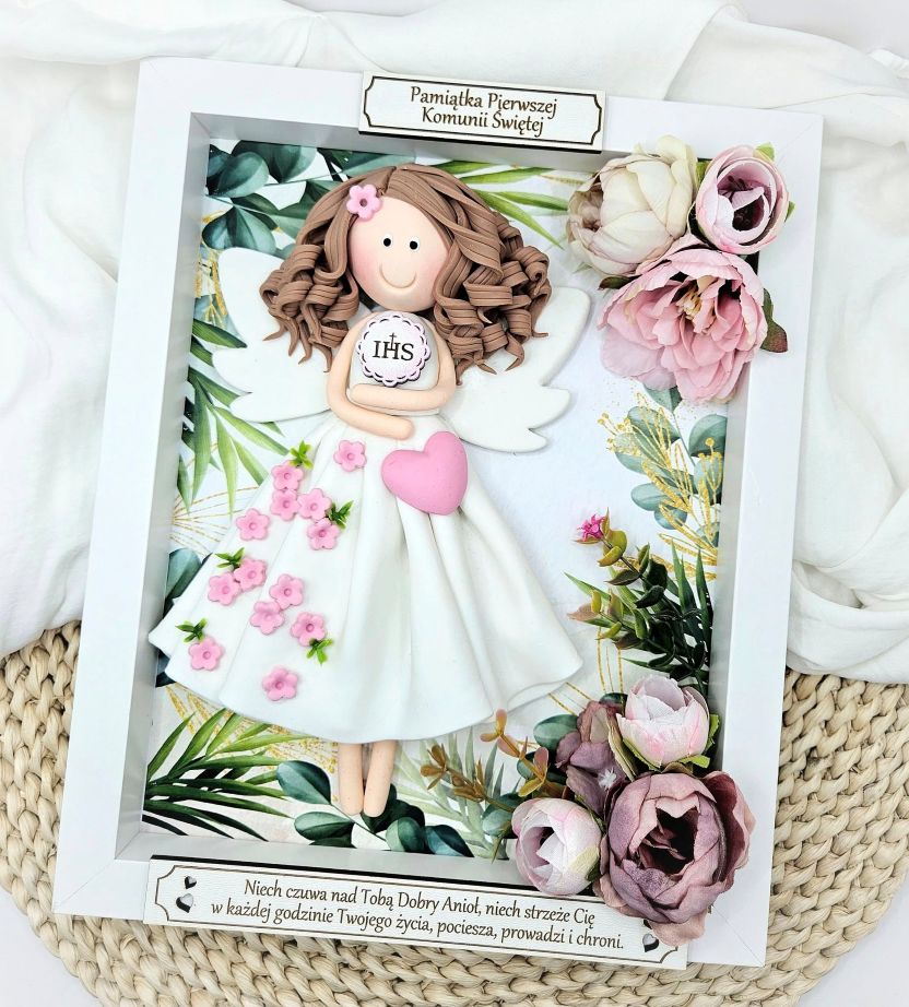 niepowtarzalny-prezent-dla-dziewczynki-na-komunię-artilka