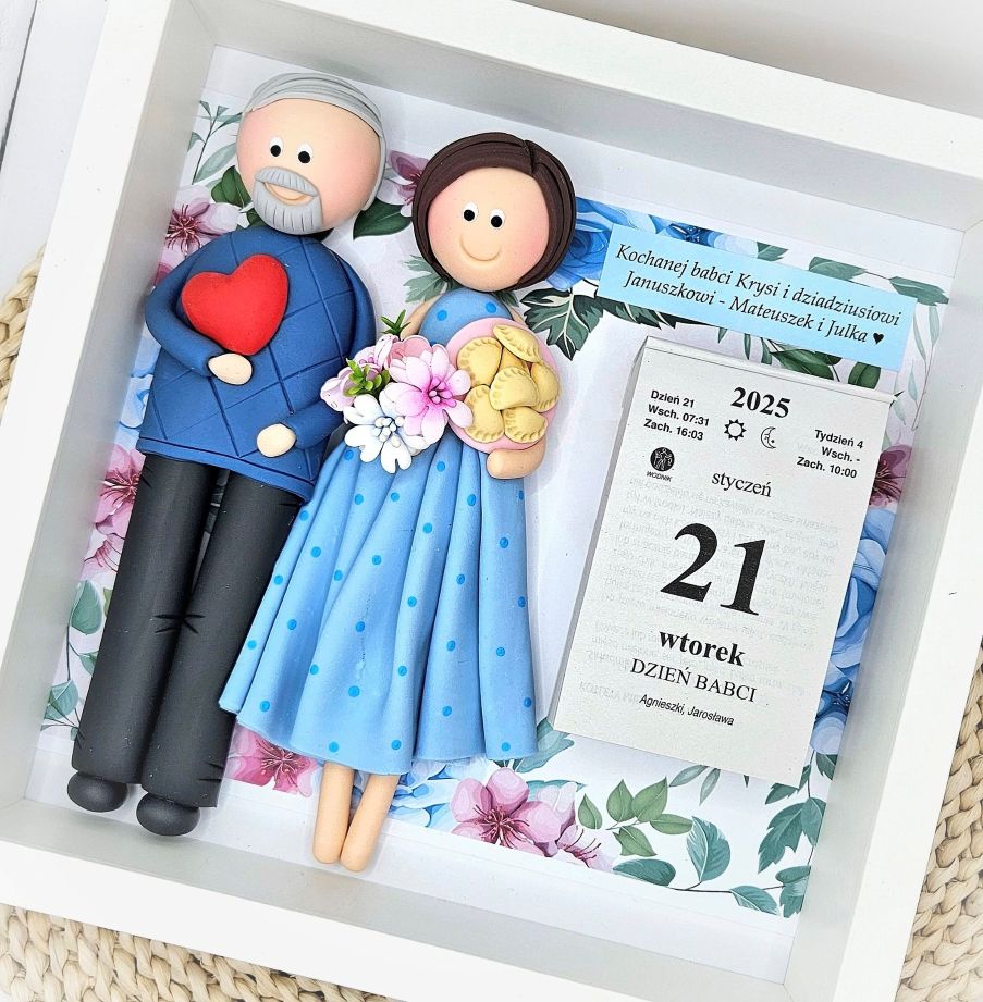 prezent-dla-dziadków-babcia-z-pierogami-artilka