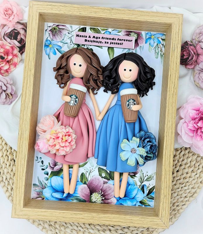 prezent-dla-najlepszej-przyjaciółki-personalizowane-figurki-artilka
