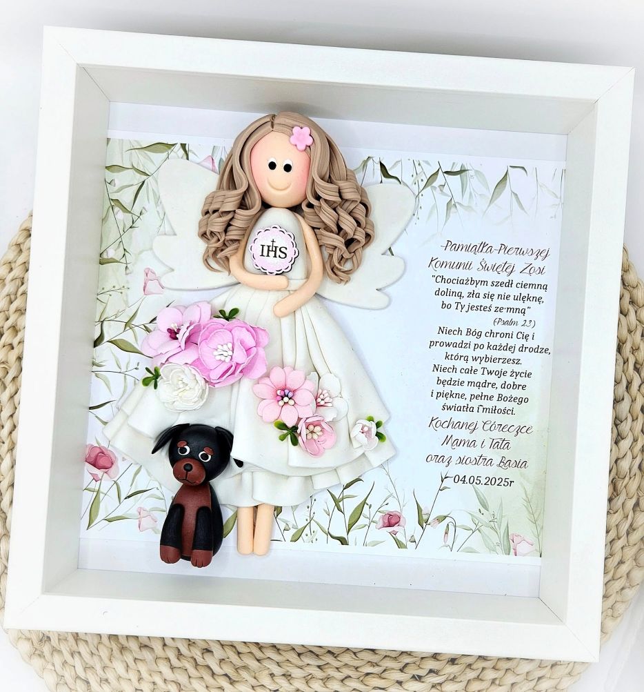 Ramka za aniołkiem i pieskiem. Prezent na komunię.