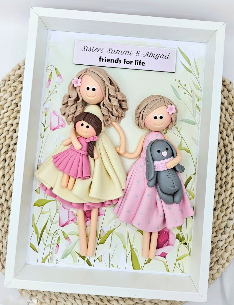prezent-dla-córek-figurki-w-ramce-artilka