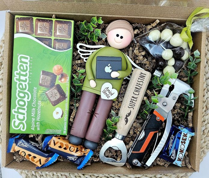 prezent-dla-chrzestnego-box-prezentowy-artilka