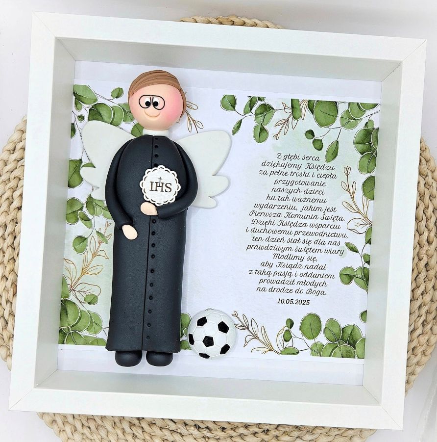 prezent-dla-księdza-komunia-święta-artilka