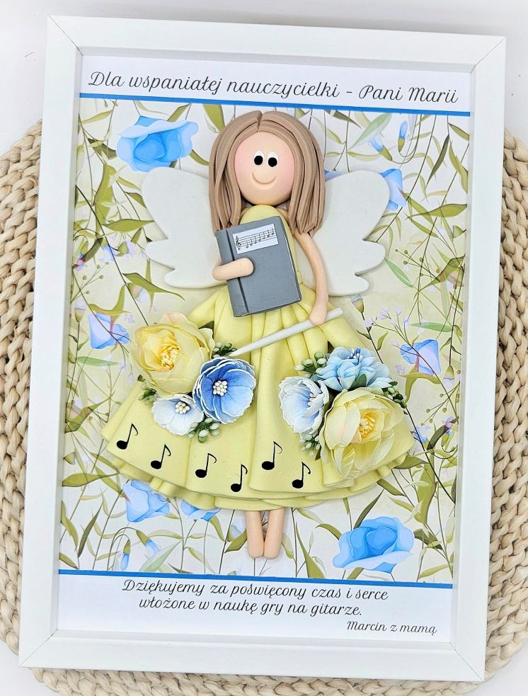prezent-dla-nauczycielki-muzyki-anioł-personalizowany-artilka