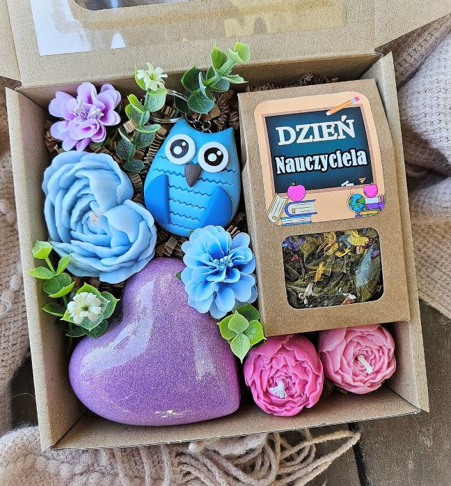 drobny-upominek-dla-nauczyciela-artilka