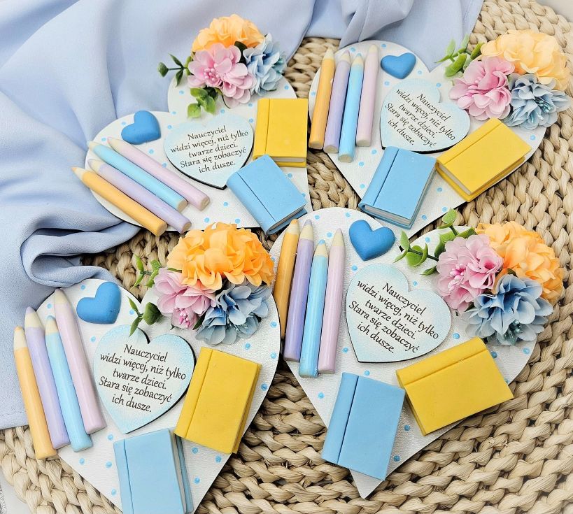 prezent-dla-nauczyciela-serce-artilka