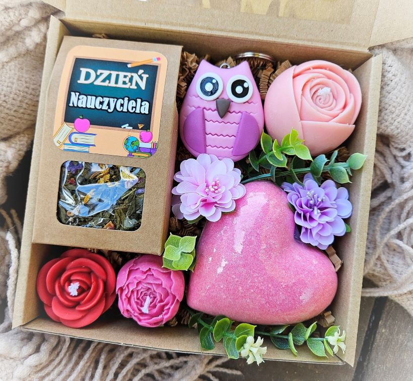 upominek-dla-nauczyciela-koniec-roku-szkolnego-artilka