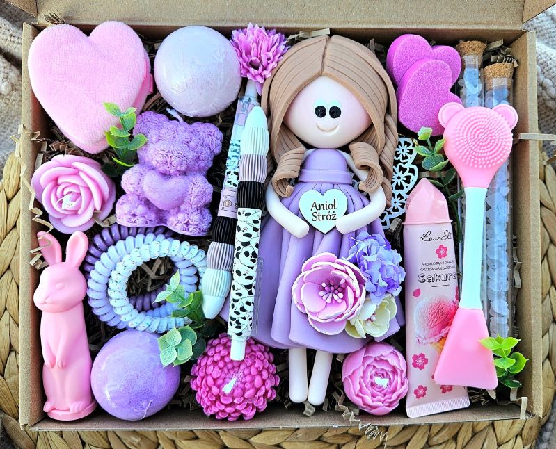 box-prezentowy-na-urodziny-artilka